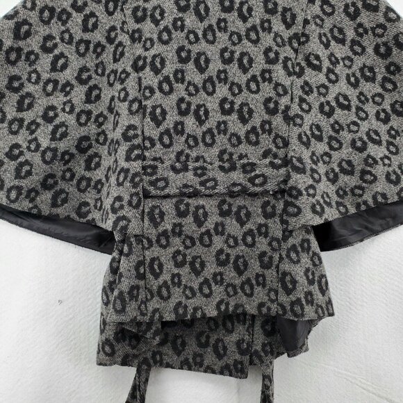A. Byer Jacket Women's Batwing Sleeve Belted Parka Animal Print Gray Black Small - Picture 11 of 12